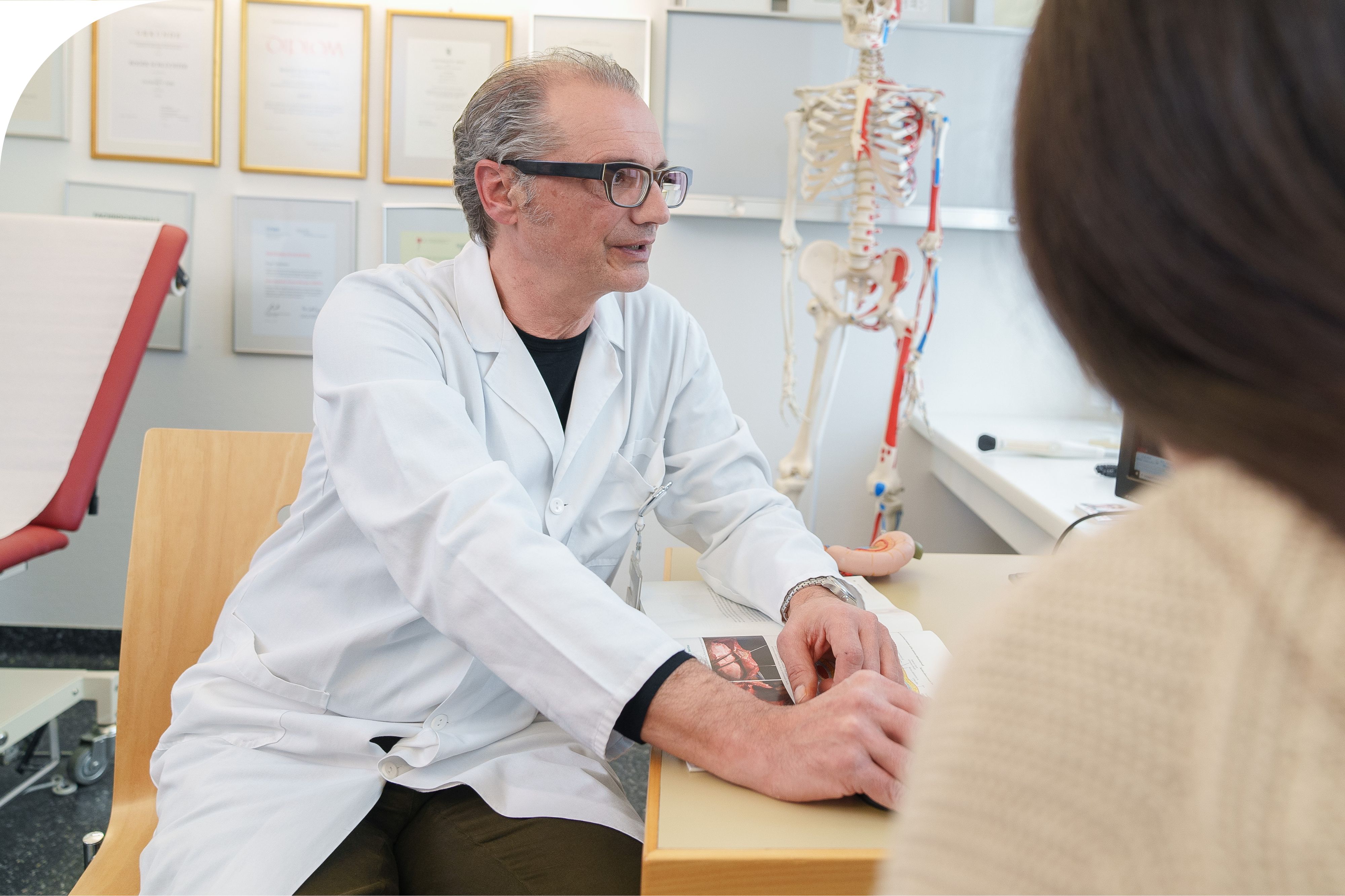 Dr. med. Roger Schlüchter Dr. med. Roger Schlüchter