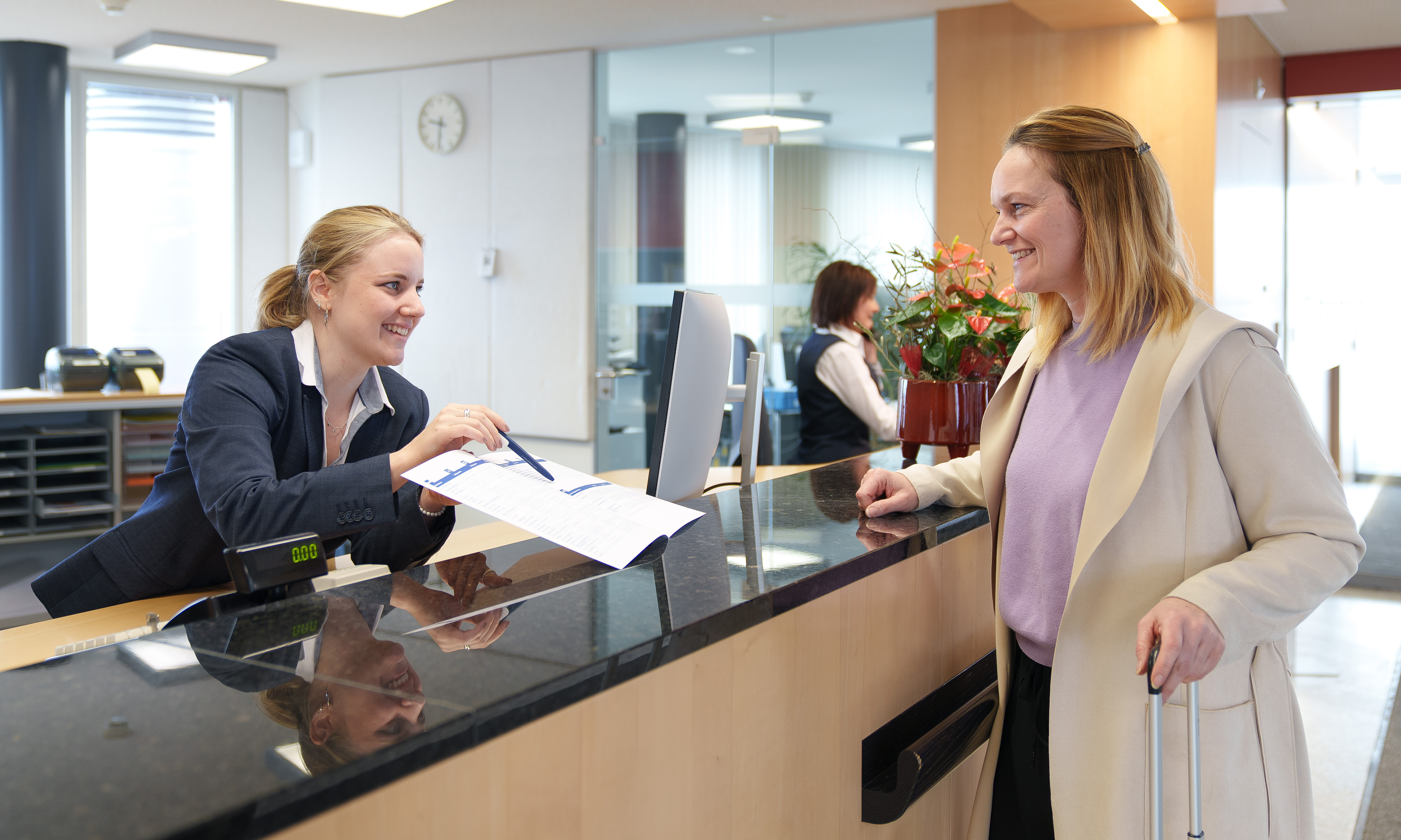 Vorschaubild Vor dem Spitaleintritt Vorschaubild Vor dem Spitaleintritt