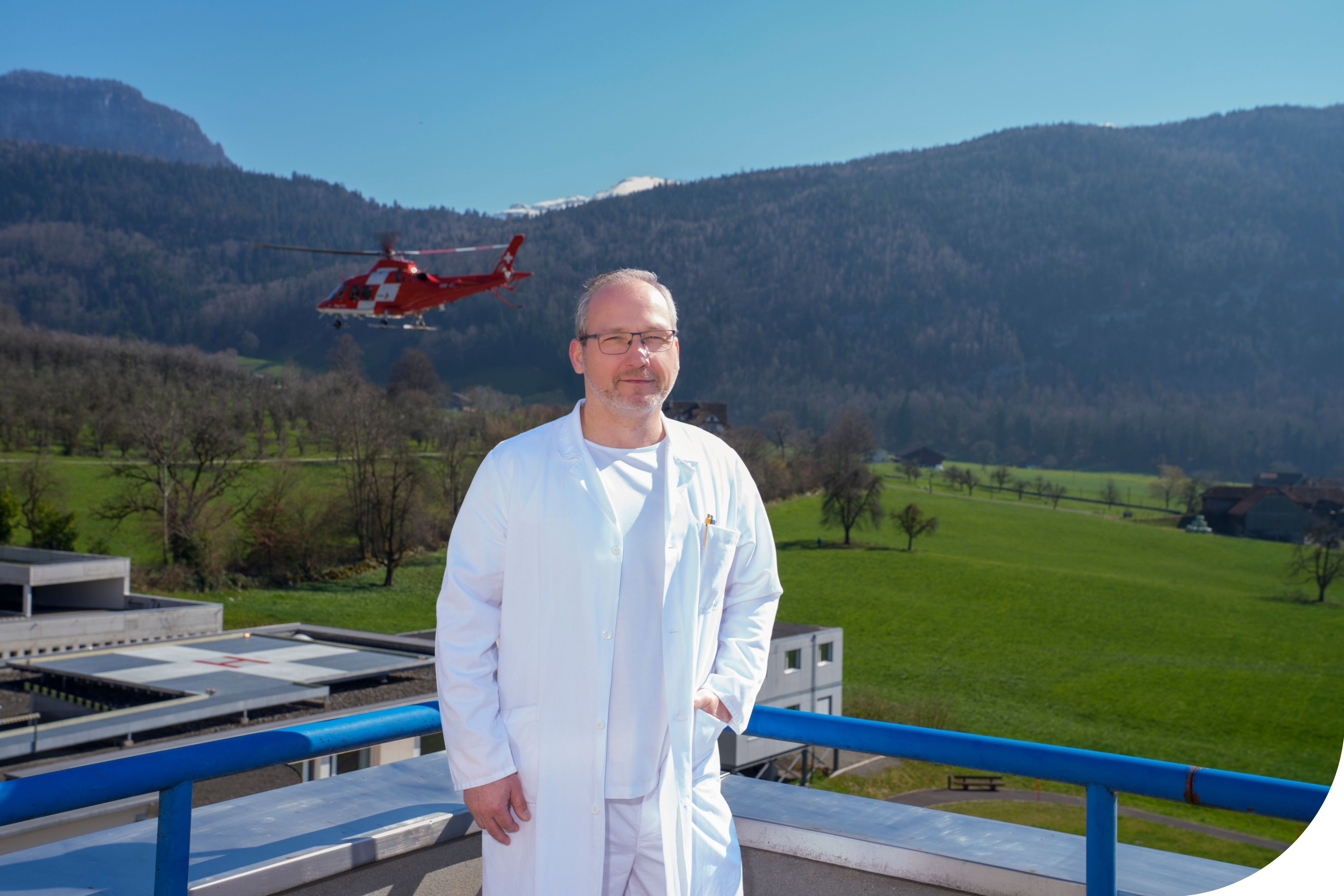 Dr. med. Steffen W. Pfarr Dr. med. Steffen W. Pfarr